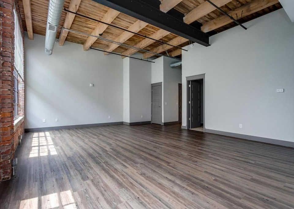 1st image of 570 S Front St APT 216