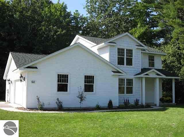 1st image of 611 Iosco St #3