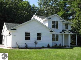611 Iosco St #3, Elk Rapids, MI 49629