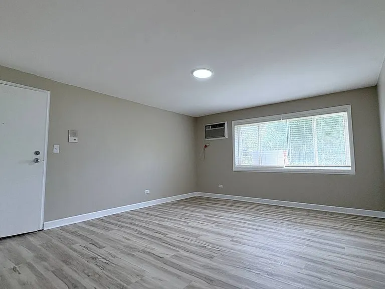 2460 Leslie Ln #4A — Photo 5