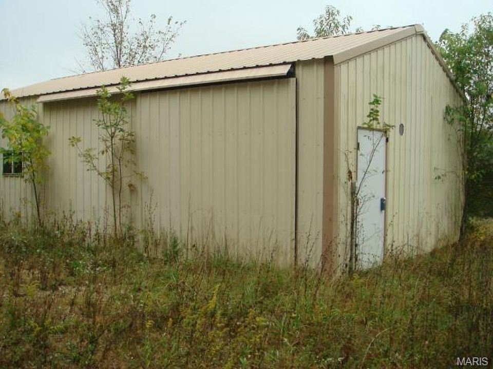 2nd image of 845 Wild Rose Ln