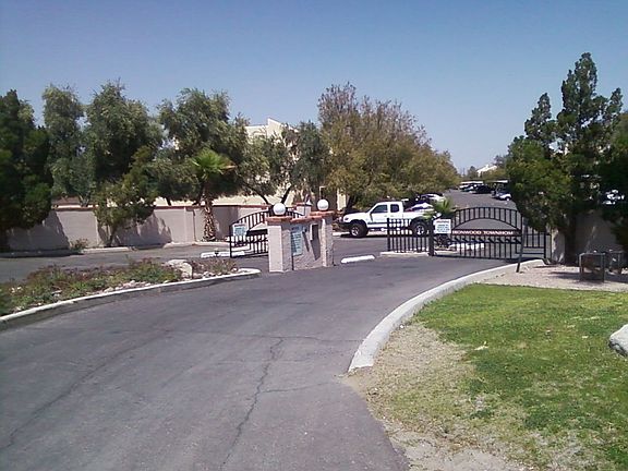 Gate