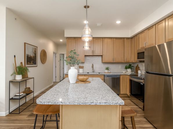 7540 Buckley Rd #211