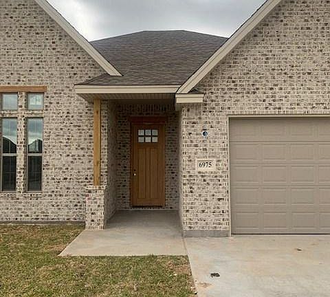 2nd image of 6975 Woodridge Dr