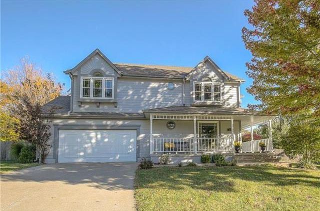 1st image of 624 NW Brookhaven Cir