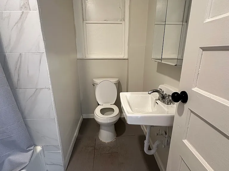 423 Kearny Ave #2 — Photo 8