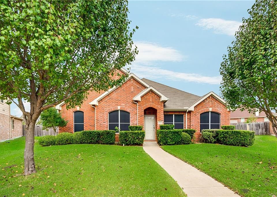 1st image of 1323 Cypress Ln