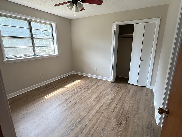 2625 Lisa Dr — Photo 5