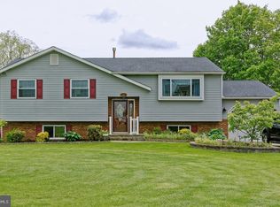 232 Williamson Ln, Mullica Hill, NJ 08062