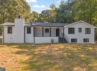 165 N Morning Dove Dr, Fayetteville, GA 30215