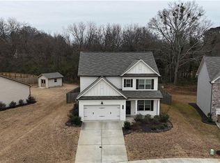 213 Winterset Cir, Hoschton, GA 30548