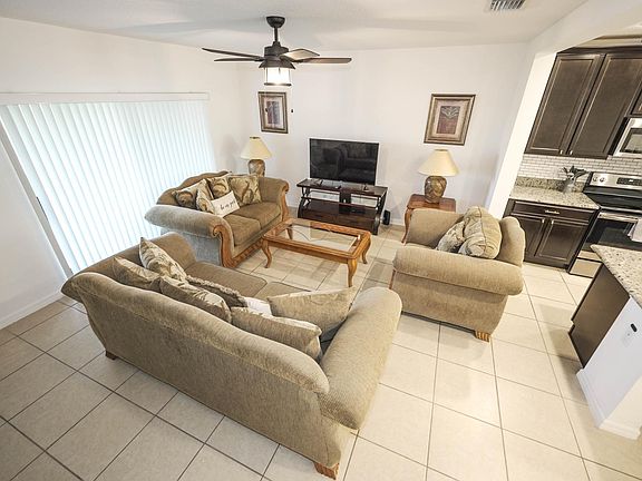 5th image of 370 Annabelle Way