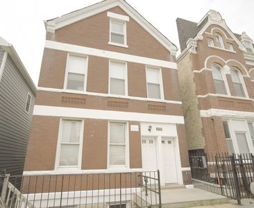 1355 W Walton St, Chicago, IL, 60642