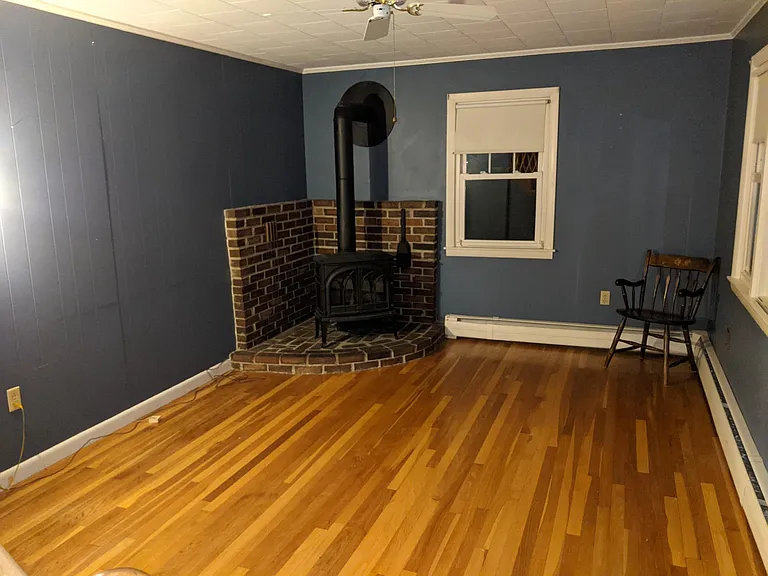 364 Main St — Photo 9