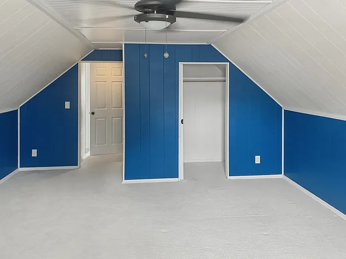 221 Sergeant Ave — Photo 10