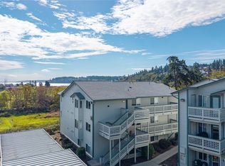485 SW Bayshore Dr APT C201, Oak Harbor, WA