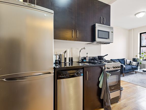 3rd image of 380 Broome St #13