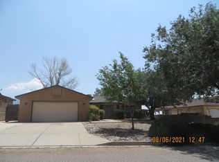 1956 Roanoke Dr NE, Rio Rancho, NM 87144