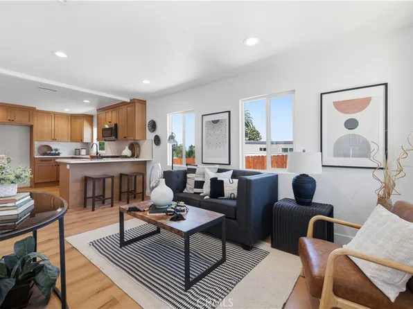 876 W Oliver St, San Pedro, CA 90731