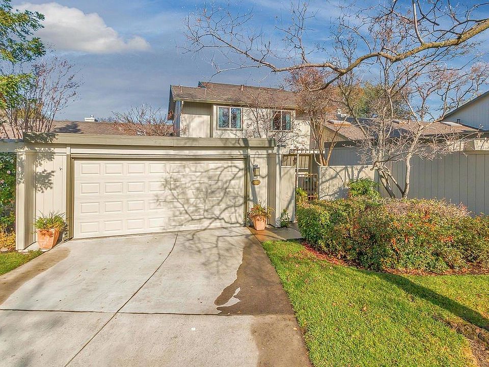 1st image of 8883 Bluff Ln