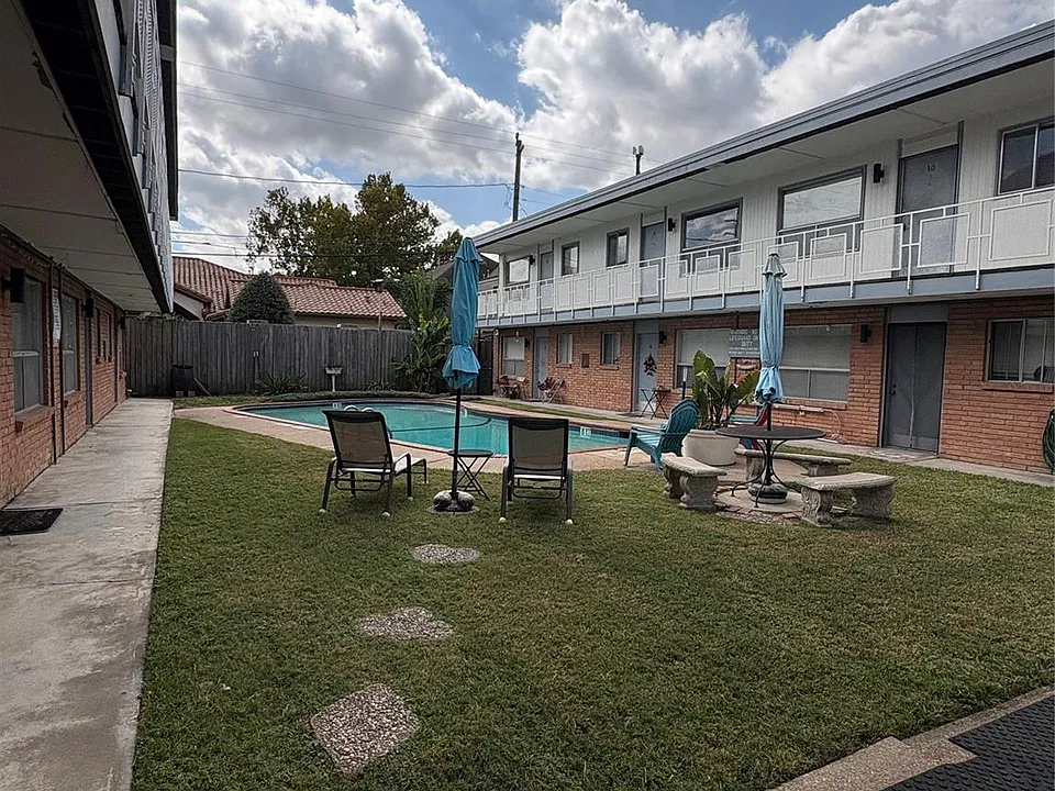 1915 Branard St #10
