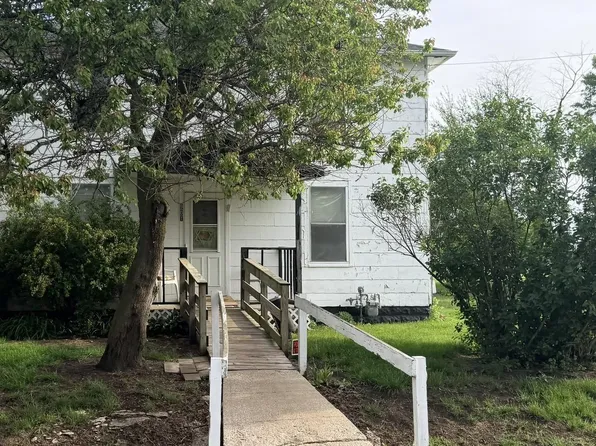 901 E Partridge St, Metamora, IL 61548