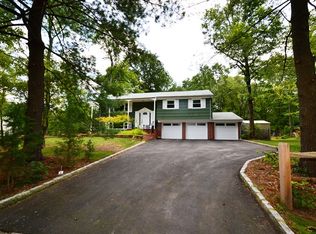 71 Clover Hill Rd, Millington, NJ 07946