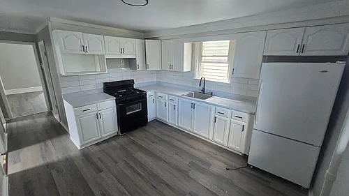 49 Norwood St Photo 1