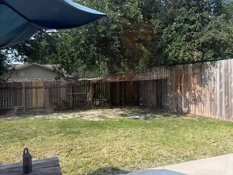 1417 Hawk Ave — Photo 8