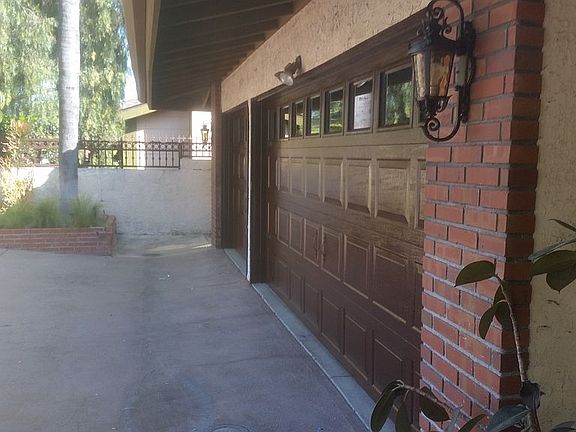 2nd image of 1106 N Park Western Dr