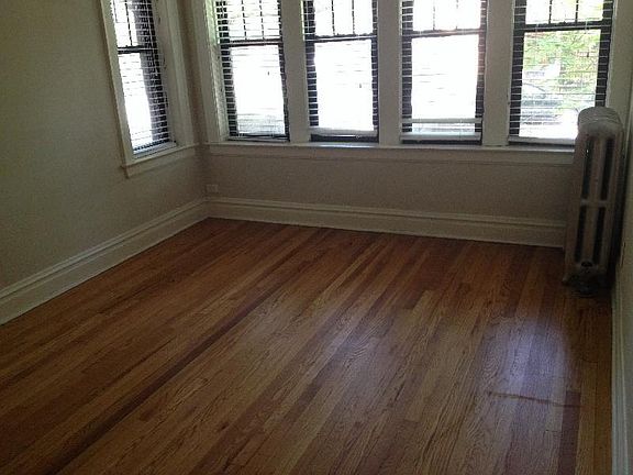 3rd image of 2179 W Giddings St #2K