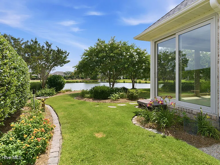 1226 Nightingale Ct — Photo 38