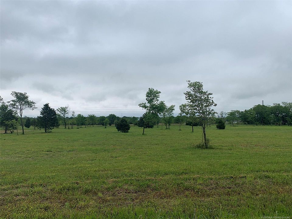 2nd image of 2 S 4090th Rd