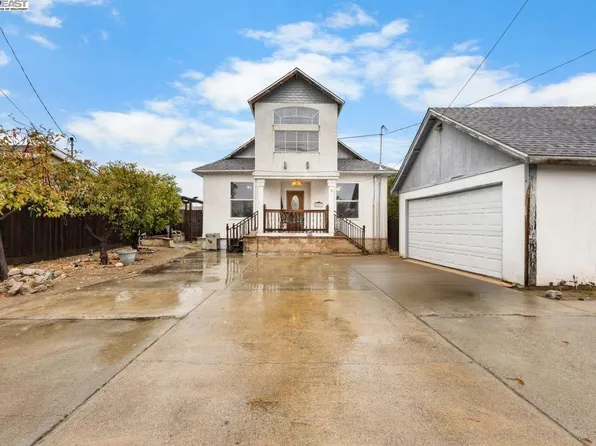 2421 W Rumble Rd, Modesto, CA 95350