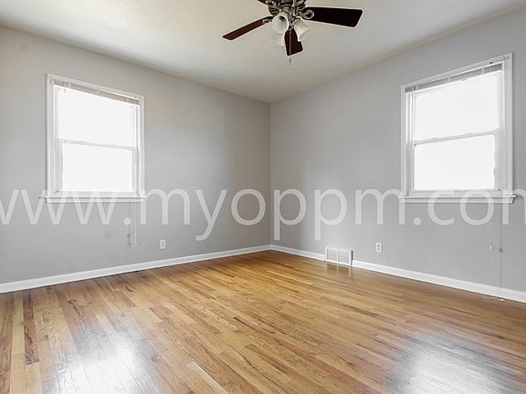 5th image of 810 N 46th St #810/09