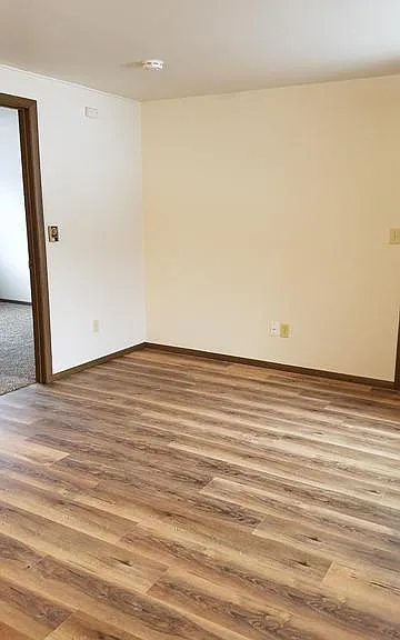 1204 S 10th St — Photo 3