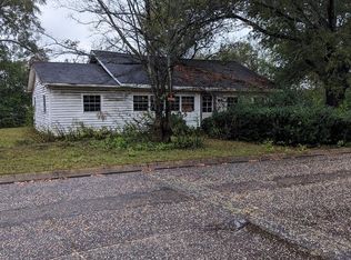 511 Railroad Ave, Hartford, AL 36344