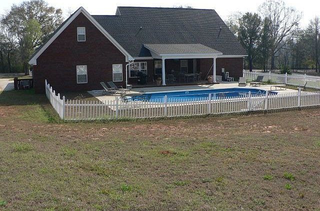 2nd image of 231 Sanders Rd