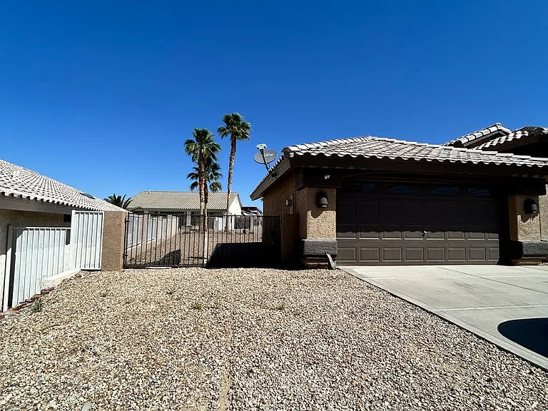 2413 Jacob Row — Photo 2