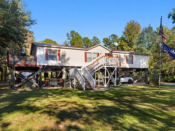 2nd image of 881 Rowe Pond Rd.
