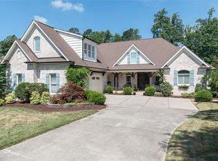 921 Golf House Rd W, Whitsett, NC 27377