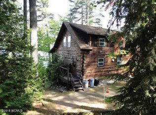 15 Mayersohn Way, Schroon Lake, NY 12870