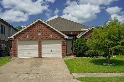 7015 Hillwood Dr Photo 1 7015 Hillwood Dr Photo 1