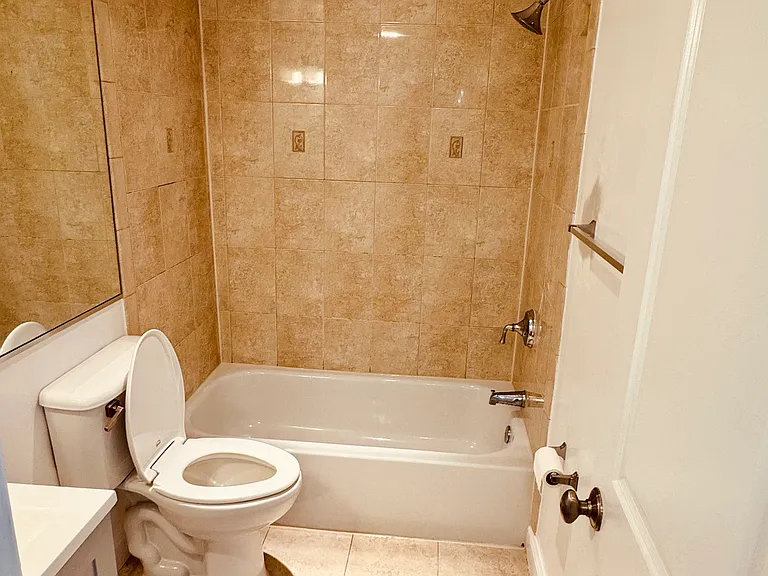 769 Gresham Pl NW #BASEMENT — Photo 5