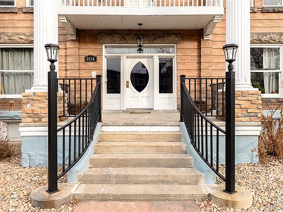 2nd image of 1438 N Franklin St APT 210