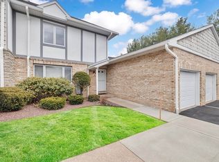 19 Castle Hill Rd #G, Agawam, MA 01001