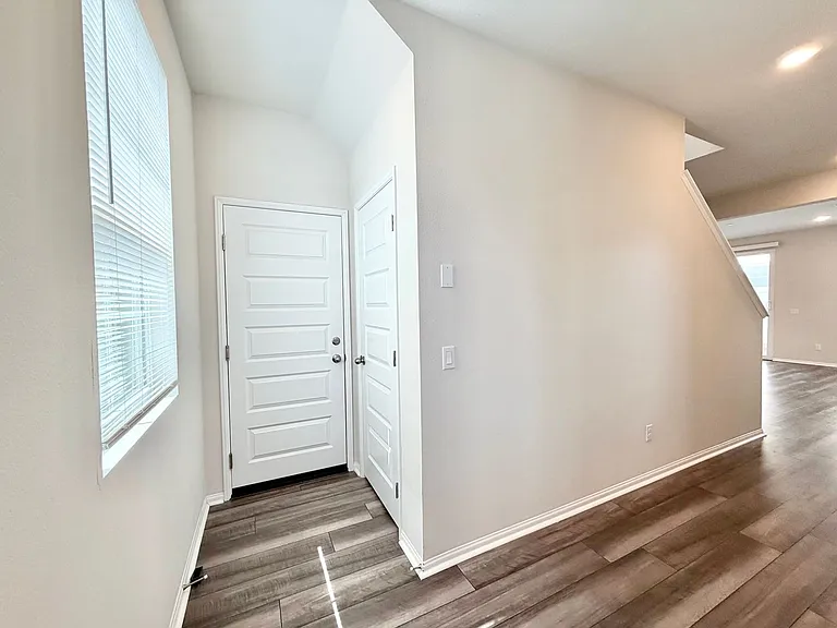 40617 Birchfield Dr — Photo 37
