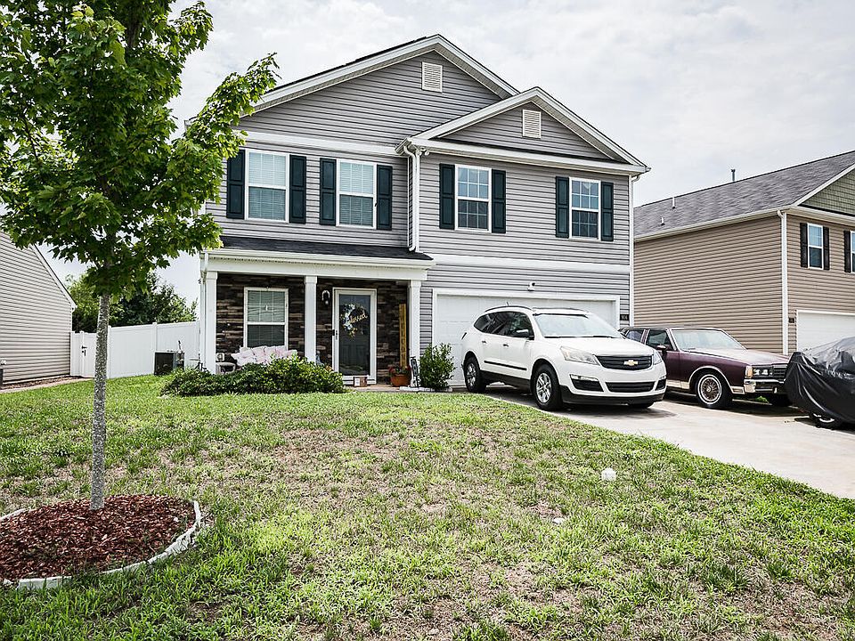 1st image of 904 Cannonade Dr