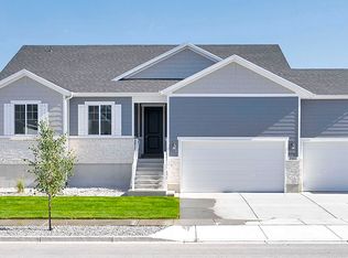 2003 E Burger St, Lake Point, UT 84074