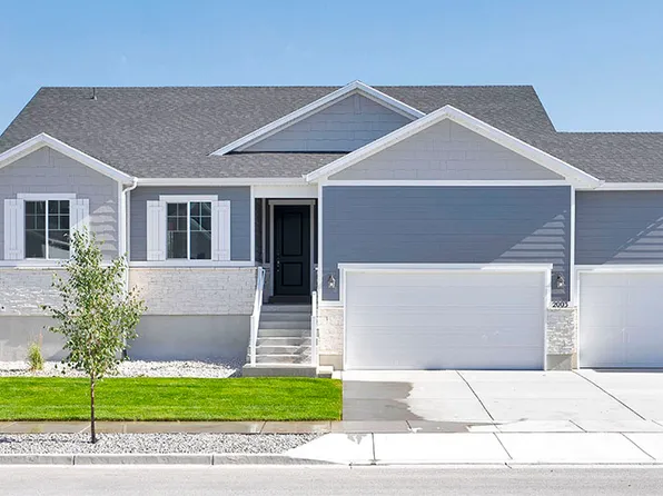 2003 E Burger St, Lake Point, UT 84074